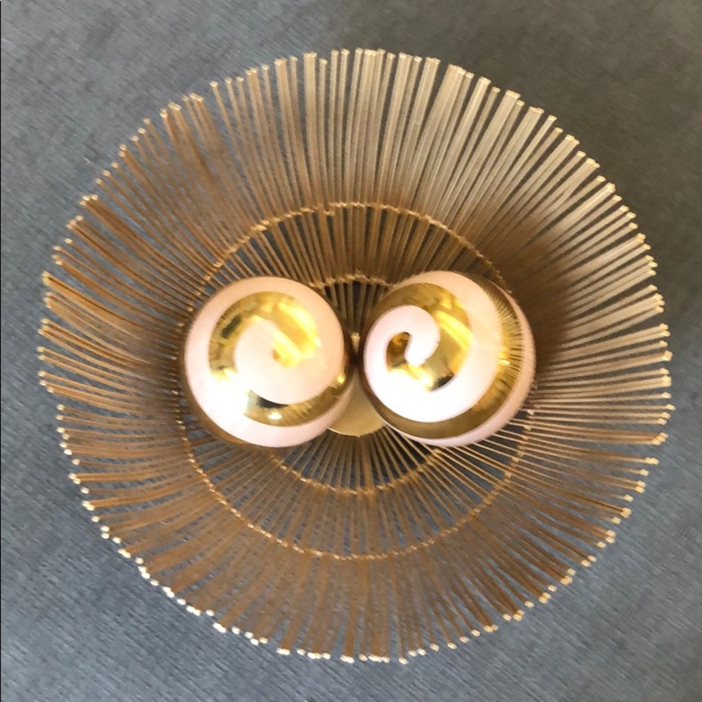 Mid century modern bowl gold.